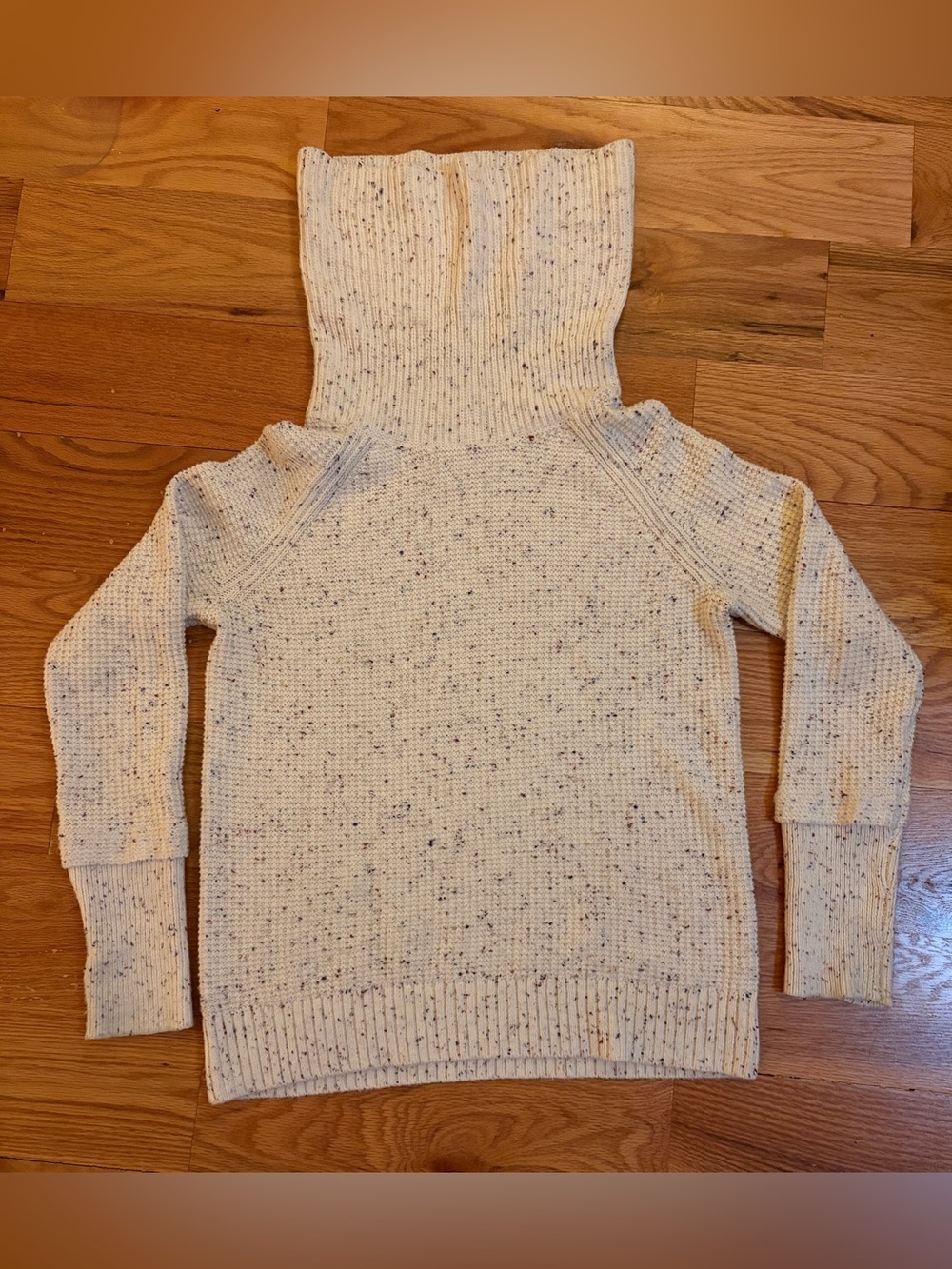 Cozy Speckled Cream Turtleneck Sweater